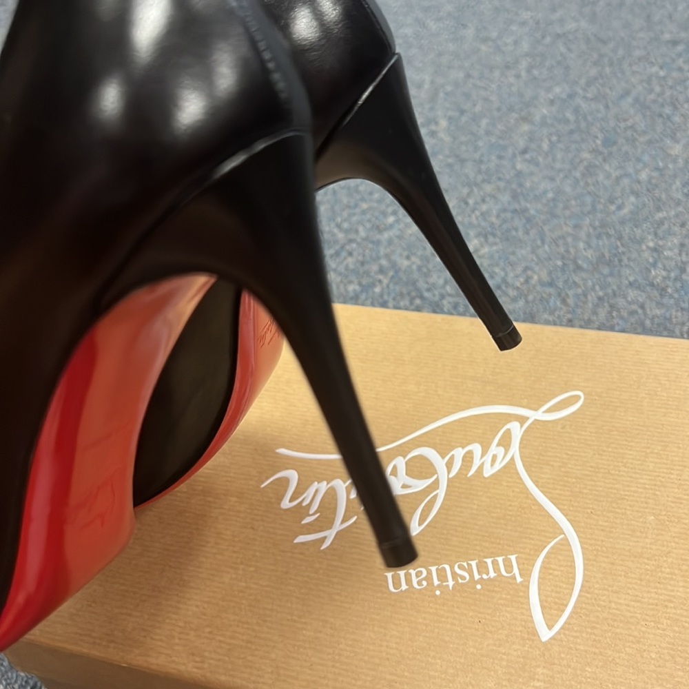 💜Christian Louboutin Pigalle Heels 38/7.5 - Picture 3 of 4